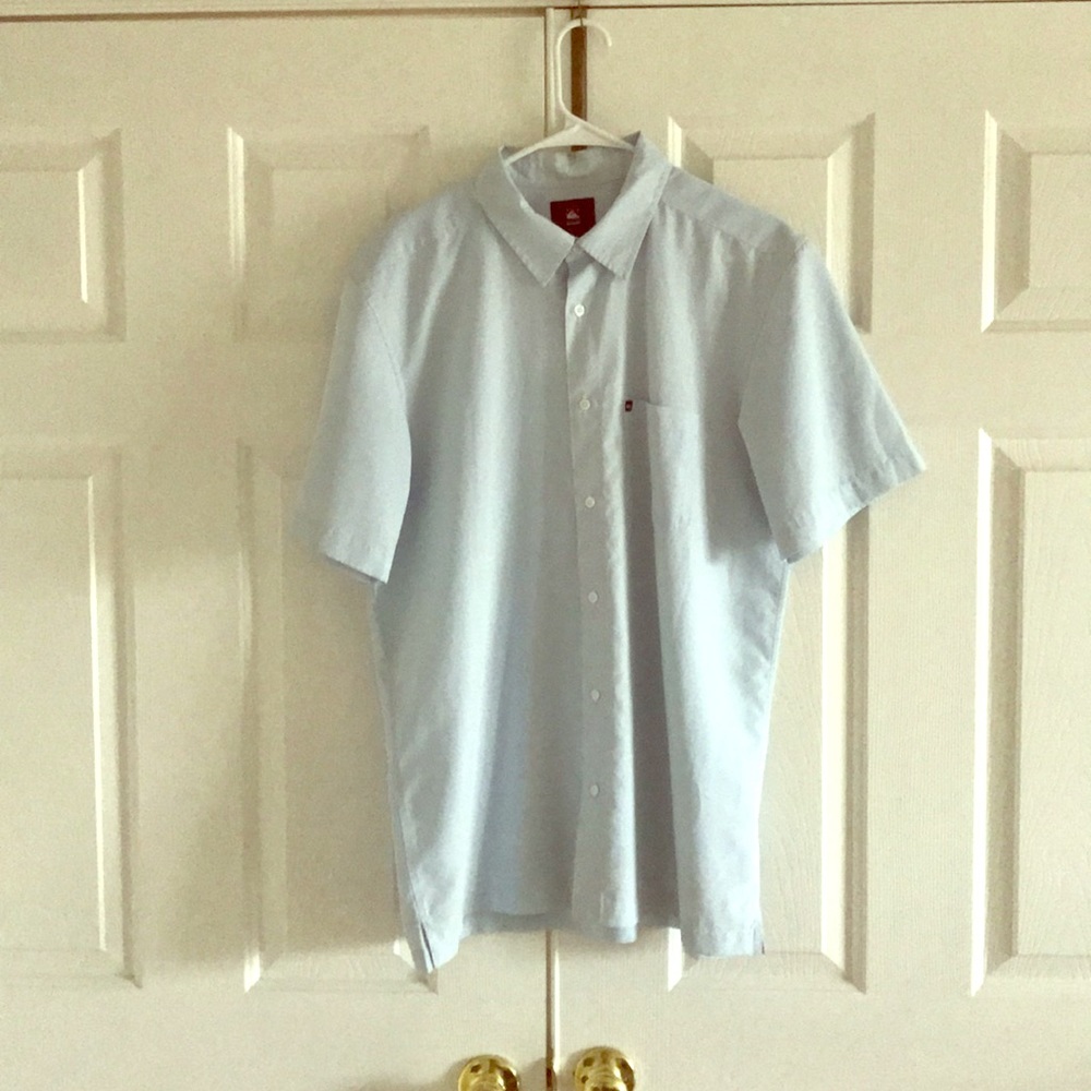 Quiksilver men’s button-down.  Men’s Medium.